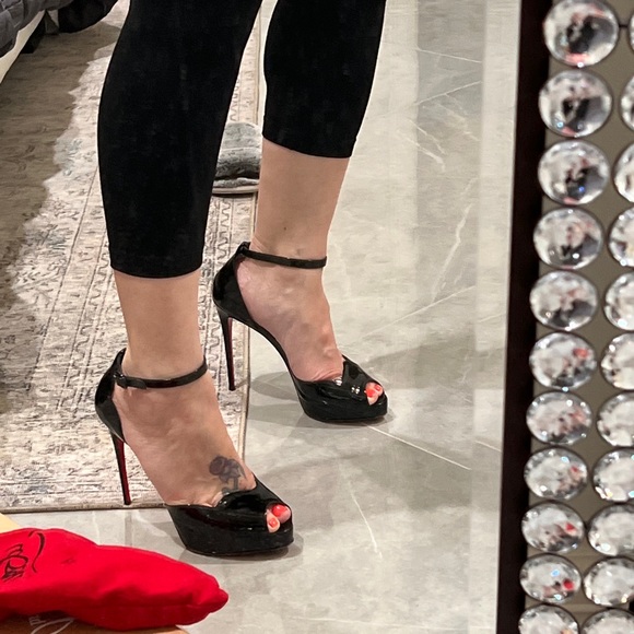 Christian Louboutin heels - Picture 8 of 8